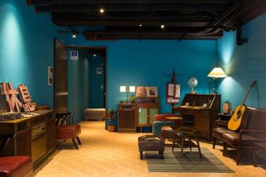 Quarantine Hotel - Cho Hotel