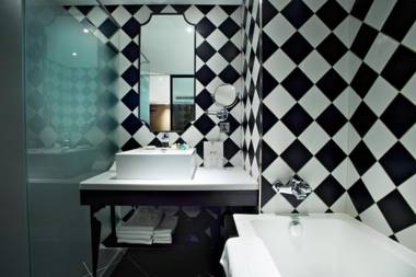 Quarantine Hotel l CHECK inn Taipei Main Station