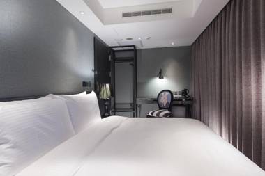 Quarantine Hotel l CHECK inn Taipei Main Station