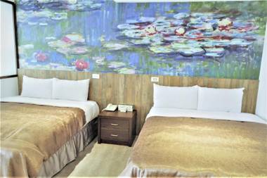 Art House Family Room-Garden