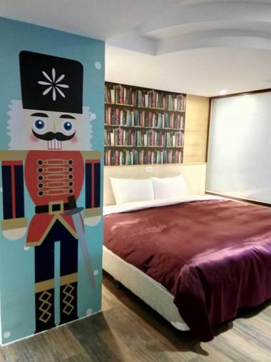 Art House Double Room-The Nutcracker