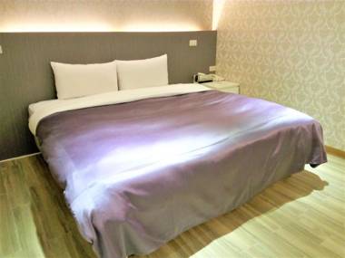 Art House Double Room-Sunflower