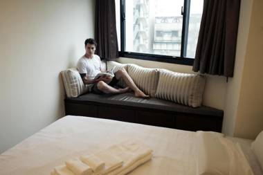 Zhongxiao Fuxing Sogo 3B2b 2 Min to MRT