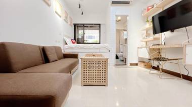 SEP discount/Downtown Center Designer Suite.