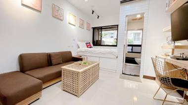 SEP discount/Downtown Center Designer Suite.