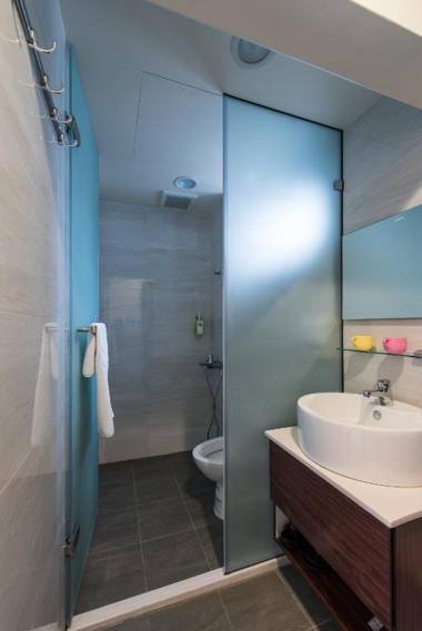 新完工附停車場-台中西屯逢甲九九行館飯店旅店hotel住宿商務出差首選 統編可國旅卡可