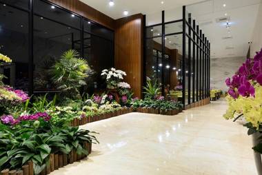 Aeris International Hotel