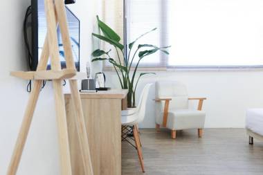 Taichung/逢甲夜市/北歐日光公寓/寵物友善/獨立空調/定時消毒/安心住宿