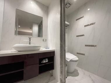 CHECK inn Taichung Qinghai (Quarantine Hotel)