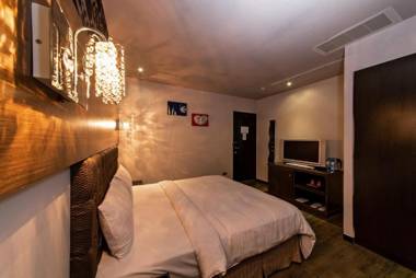 The Riverside Hotel Fashion