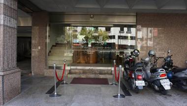 Riverside Hotel (Quarantine Hotel)