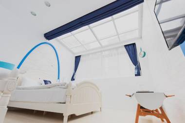 Welcome The Sun Enjoy The Moon