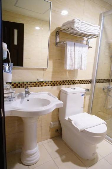 GIN JIAN Commercial Hotel