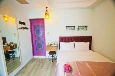 Moroccan Holiday Suite