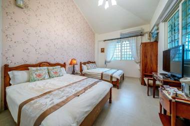 Evergreen Garden House