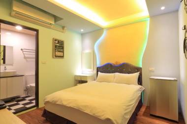 Amir B&B(train station&elevator)