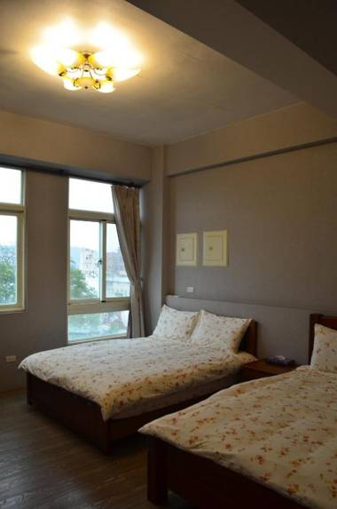 Grapefruit Heping Guesthouse