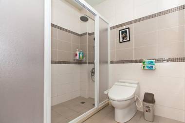 White Cotton Candy Homestay