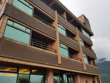 Yanminshan Jia Xin Hot Spring Resort