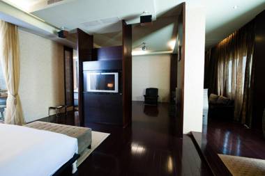 Her Home Spa Motel Chiayi