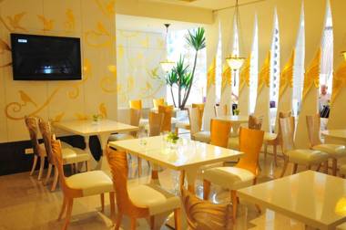 Monarch Skyline Hotel