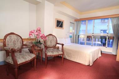 Longchi Hot-Spring Hotel