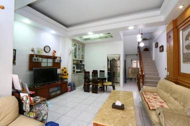 Dongshan River Left Bank