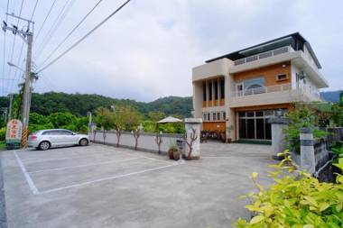 Plum Blossom Inn Homestay