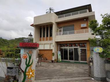 Plum Blossom Inn Homestay