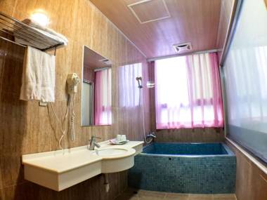 YC Cyuan Hot-Spring Hotel