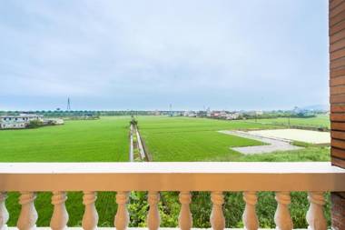 Flower Bird House B&B