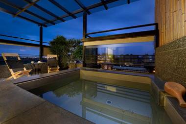 Pine Hot spring Bed and Breakfast