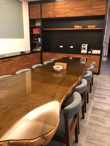 河沿悅舍ZW朋友同學聚會推薦l獎勵旅遊宜蘭包棟l家庭親子民宿l烤肉麻將浴缸戲水池