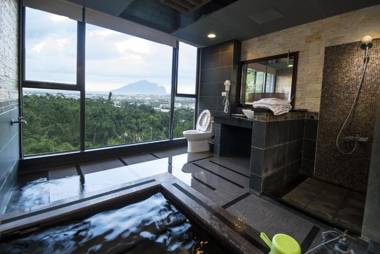 Jiaoxi Guanjinglou Hot Spring Club