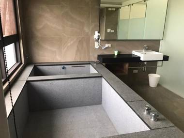 Gemini Leisure Hotel