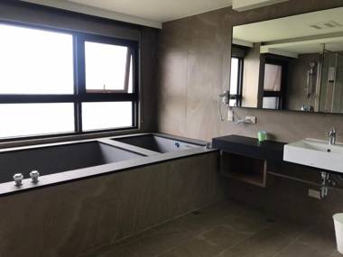 Gemini Leisure Hotel