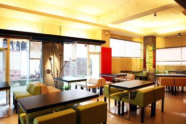 The Young Hotel (Quarantine Hotel)