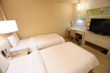 Kindness Hotel - Houyi Jiuru