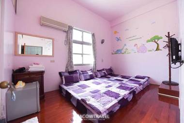 Mom Pan Bed and Breakfast