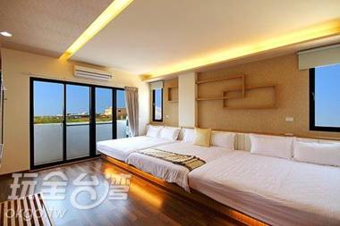 海漣天海岸民宿 & 水連天海景電梯民宿 Sea Sky Coast Homestay & Shui-lian-tian Homestay