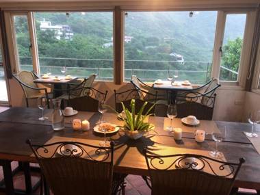 Jiufen Gourd Stone TreeHouse 137