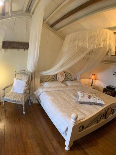 Dora Jiufen Homestay