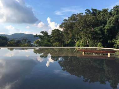 Sun Moon Lake Loft Inn