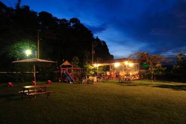 Country Breeze Homestay House