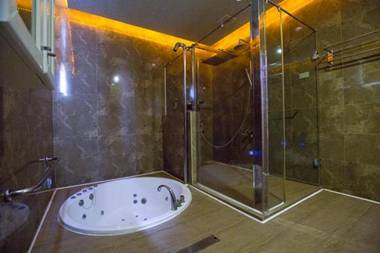 Cherry Blossom Motel