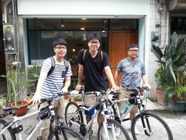 Center.Center Hostel