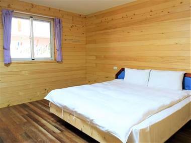 Dindai Cherry Blossom Resort