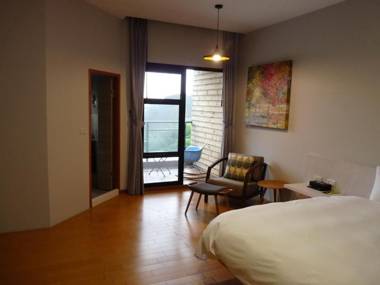 Xi Tou in Sunny Day Inn