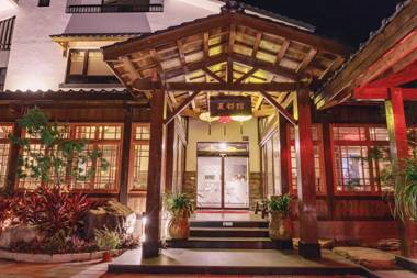 Huaman hot spring villa