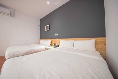 Deer Traveler Hostel